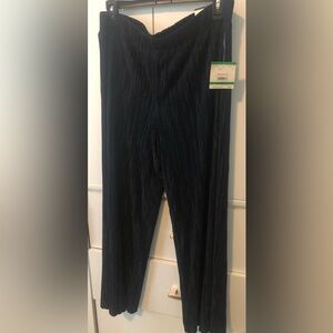 NWT Women’s Anne Klein Casual/ Dress  Pants Size L
